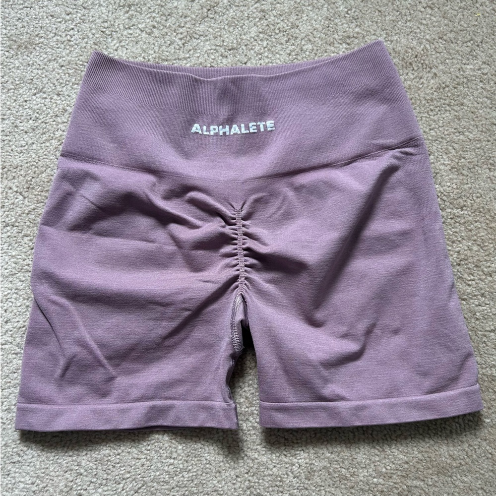 Alphalete Amplify 3.5 Short Medium - Picture 2 of 3